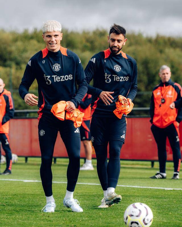 爱游戏app下载-包含南安普顿与埃弗顿对决,双方拼尽全力争取胜利的词条