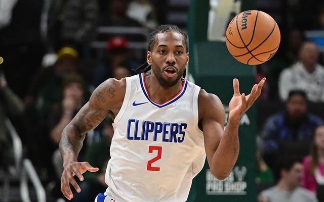 快船队队长力挺年轻球员,鼓励其继续努力 快船队队长力挺年轻球员,鼓励其继续努力