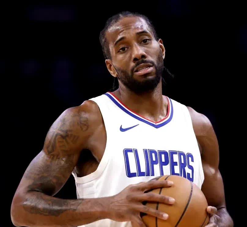 快船队队长力挺年轻球员,鼓励其继续努力 快船队队长力挺年轻球员,鼓励其继续努力