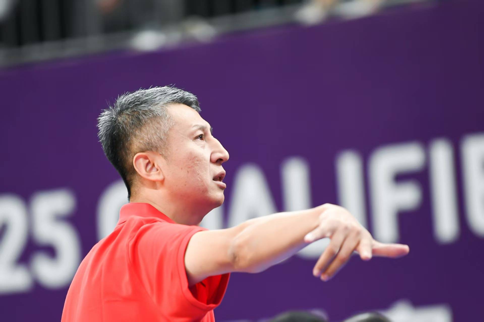 爱游戏体育地址-亚洲职业篮球锦标赛半决赛惊险收官