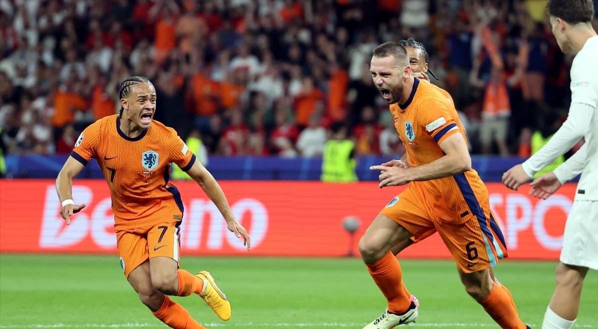 爱游戏体育直播-意超劲旅签下新后卫，加强防线实力的简单介绍