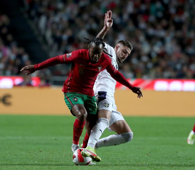 爱游戏官网-精英遭围剿,劲旅意外陷入危机